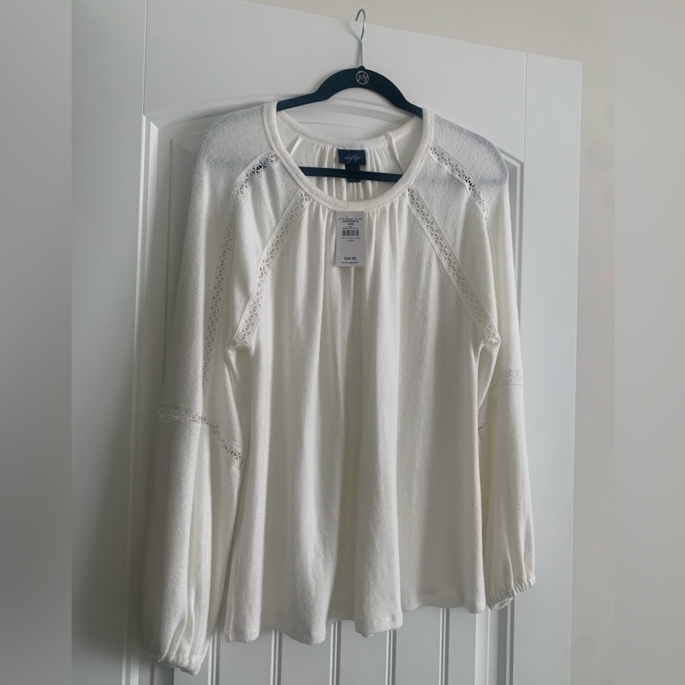 Long sleeve light sweater blouse